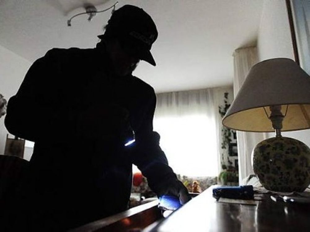 Sgominata banda dei furti in casa, operazione dei Carabinieri in corso