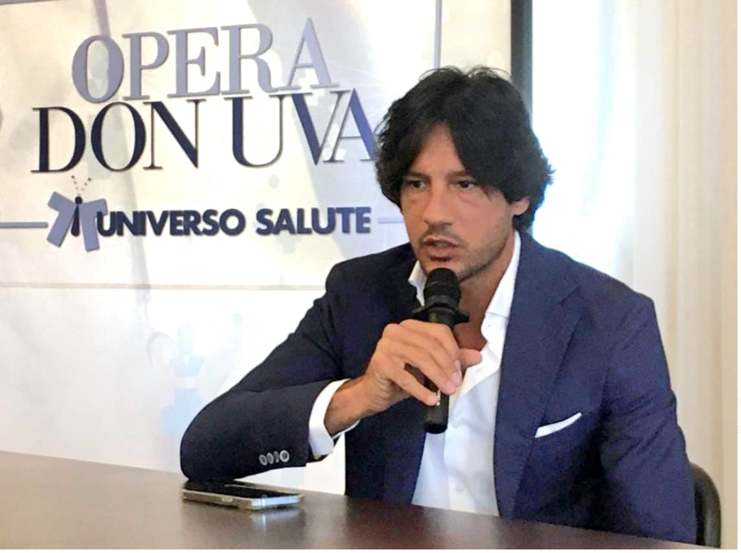 Scagliarini, i buchi neri della Regione Puglia e l’ossessione per Universo Salute