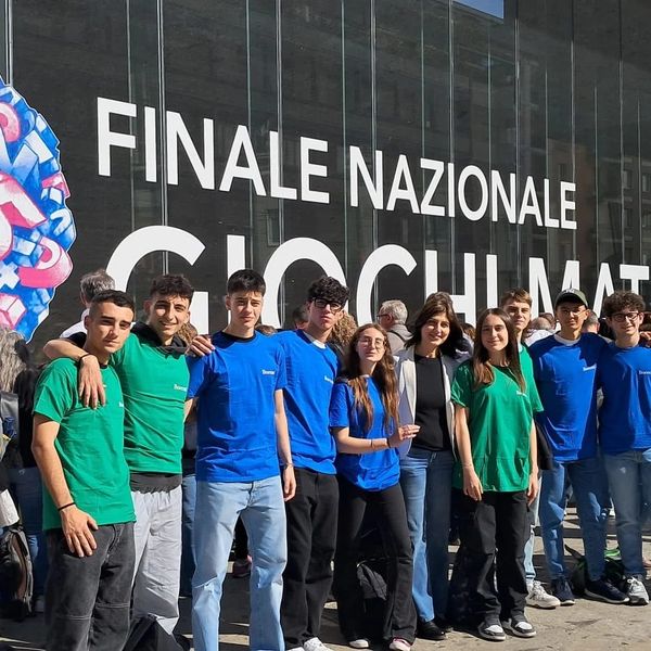 Il Liceo “Da Vinci” di Bisceglie in trasferta a Milano per i Giochi matematici della Bocconi