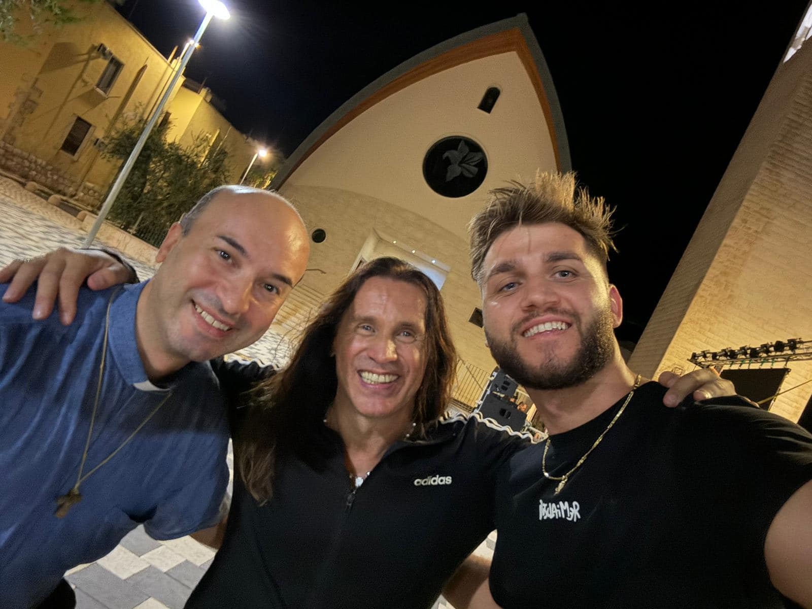 30 anni “Progetto Uomo”, Povia incanta il pubblico di Bisceglie