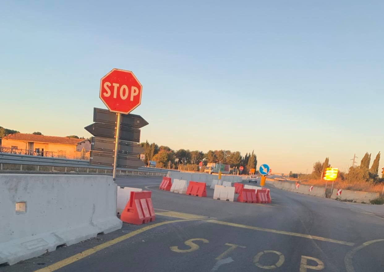 Incidente alla rotatoria di Montegrosso: se stanno aspettando il morto, sta arrivando