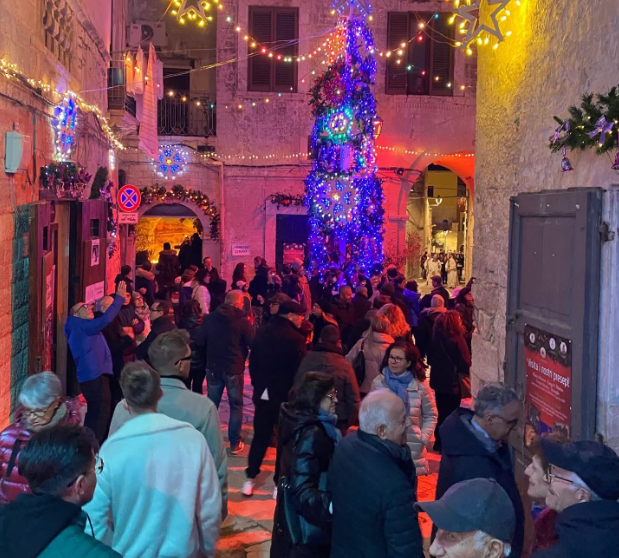 Borgo del Natale: cori, concerti e street food nel centro storico di Bisceglie