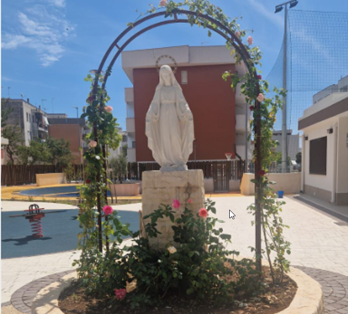 Parrocchia San Pietro, la statua della Vergine Santa pronta ad accogliere tutti i fedeli