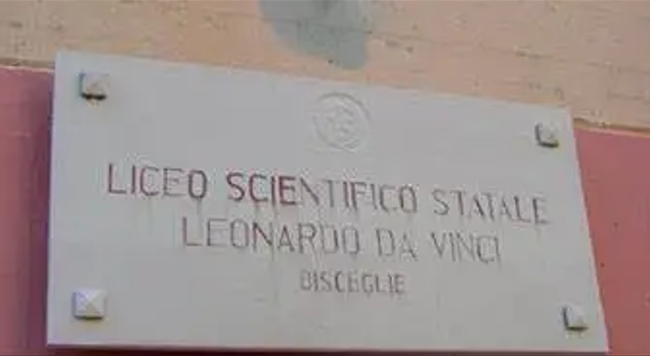 Saluti per il DS prof. Donato Musci e benvenuta alla DS prof.ssa Maura Iannelli al Liceo “Leonardo da Vinci” di Bisceglie
