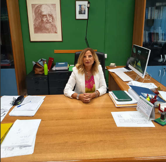 Inizio anno scolastico al Liceo di Bisceglie con un minuto di silenzio per le vittime di Gaza