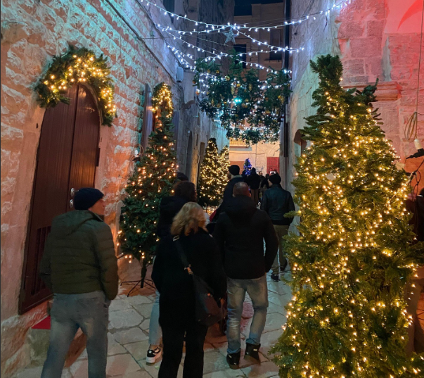 Associazione Borgo Antico invita i cittadini a donare vecchi addobbi di Natale