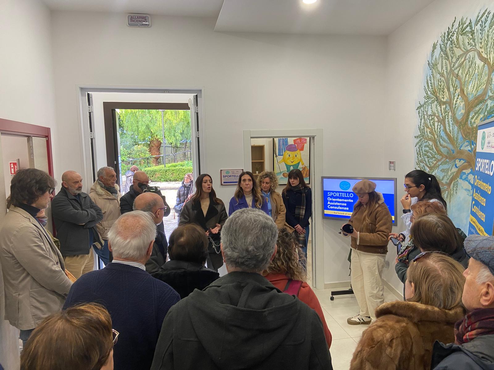Due nuovi servizi per le persone over 65 a Trani e Bisceglie: sportello di orientamento e portierato sociale