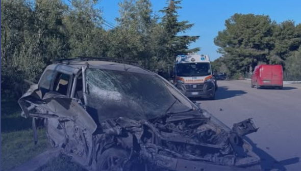 Grave incidente stradale a Bisceglie. La donna perde la vita, il marito in gravi condizioni