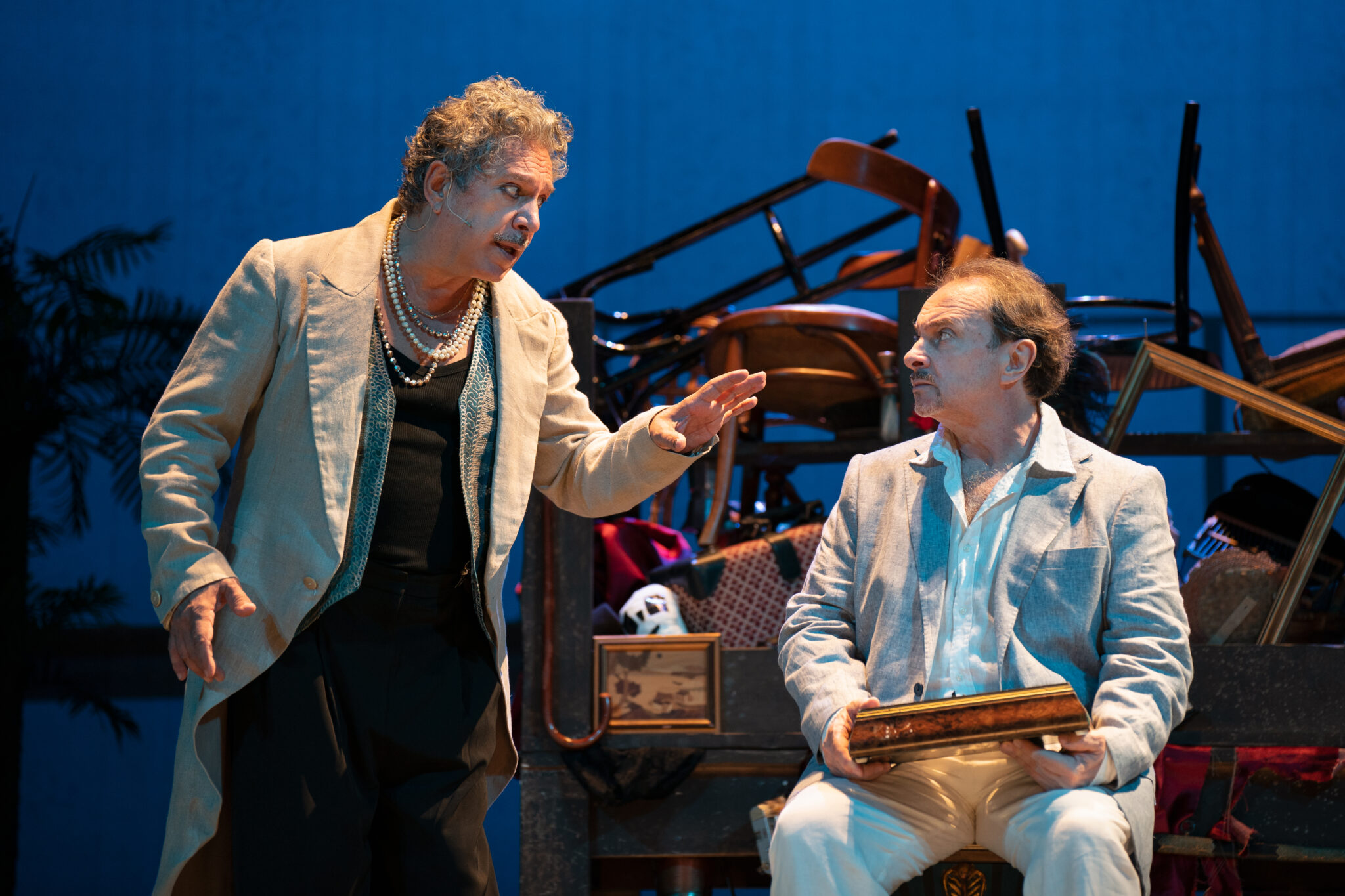 Teatro, al Garibaldi in scena “La Grande Magia” di Eduardo De Filippo