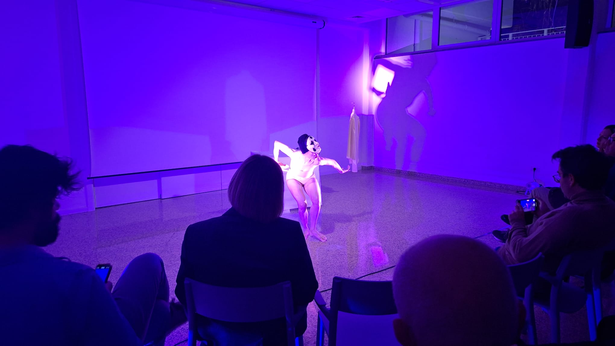 Pierrot Era Donna al Politeama Italia di Bisceglie mercoledì 18 marzo